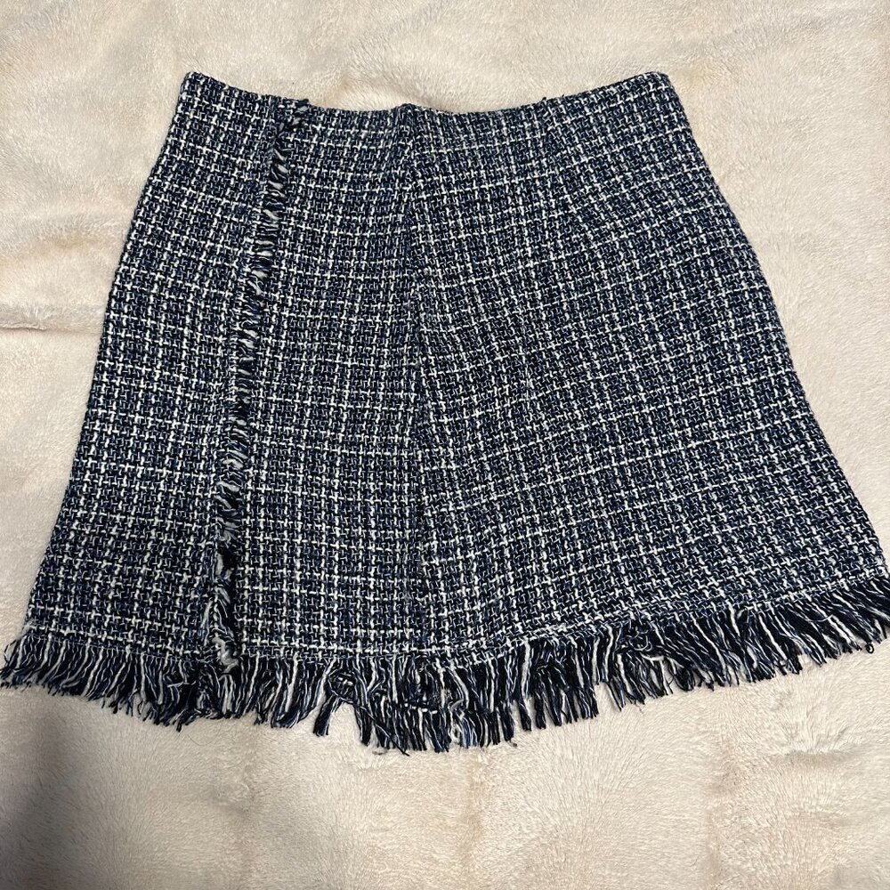 Stylish Blue and White Tweed Mini Skirt with Fringe Hem